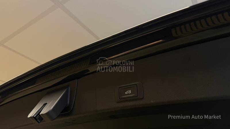 Audi A4 //2.0 TDI/S LINE/NOV