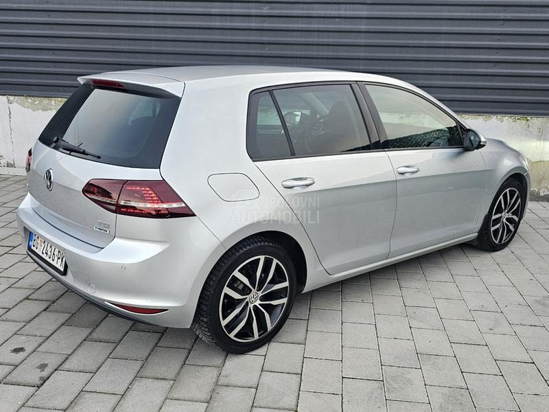 Volkswagen Golf 7 1.2 TSI 110