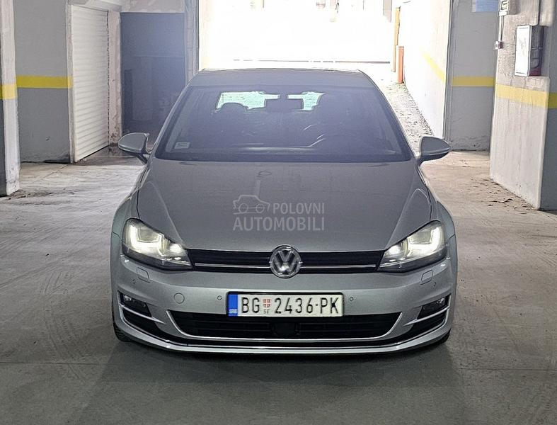 Volkswagen Golf 7 1.2 TSI 110