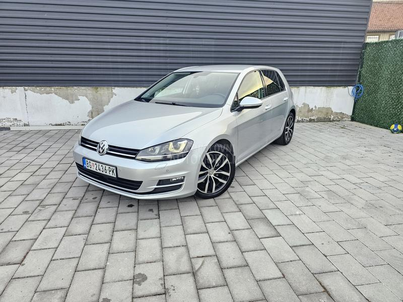 Volkswagen Golf 7 1.2 TSI 110
