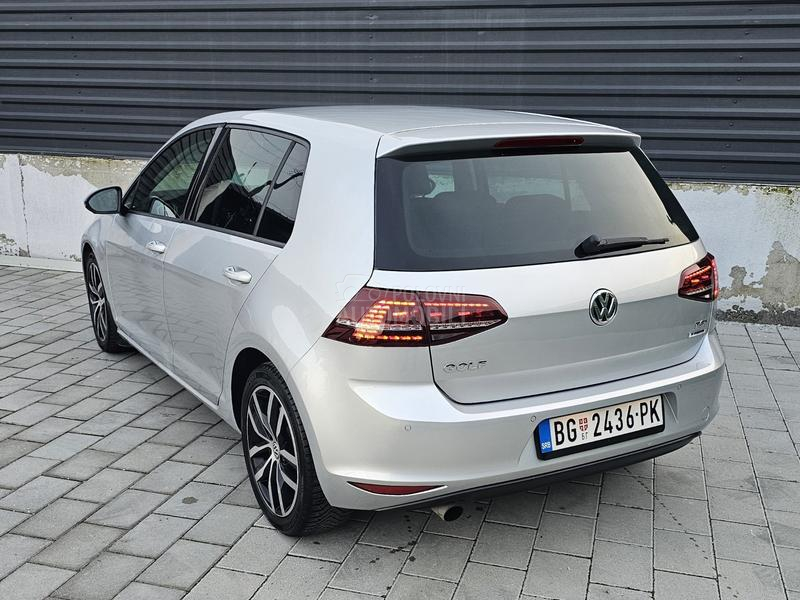 Volkswagen Golf 7 1.2 TSI 110