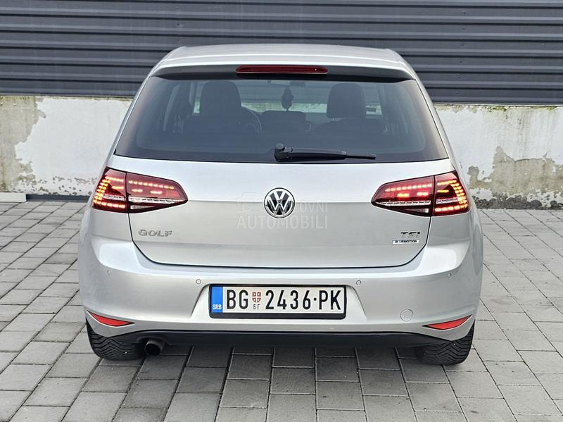 Volkswagen Golf 7 1.2 TSI 110