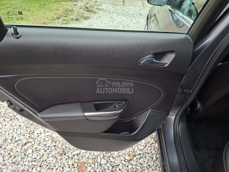 Opel Astra J 1.7 cdti