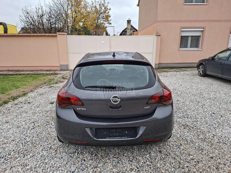 Opel Astra J 1.7 cdti