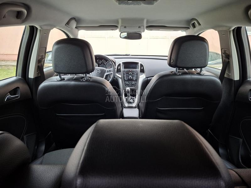 Opel Astra J 1.7 cdti