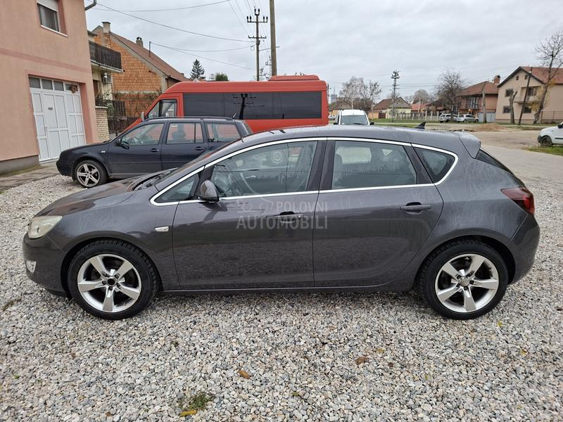 Opel Astra J 1.7 cdti