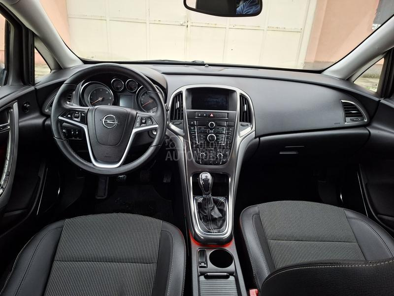 Opel Astra J 1.7 cdti