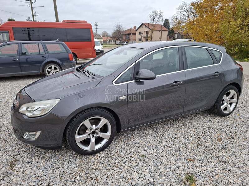 Opel Astra J 1.7 cdti
