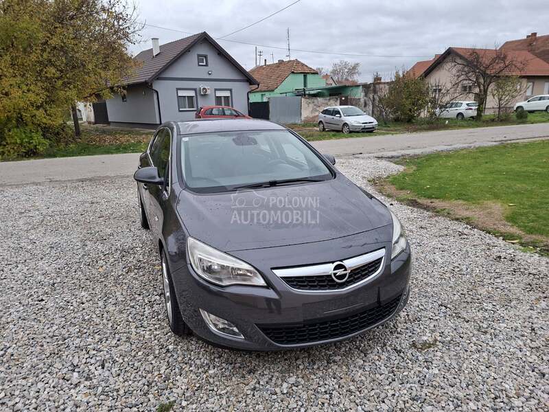 Opel Astra J 1.7 cdti