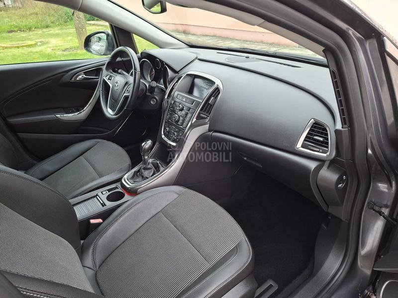 Opel Astra J 1.7 cdti