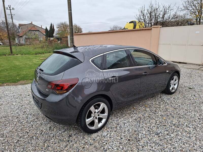 Opel Astra J 1.7 cdti