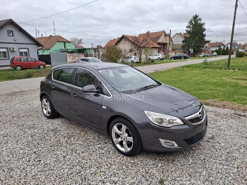Opel Astra J 1.7 cdti