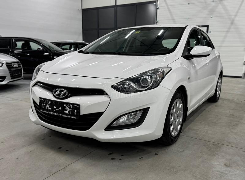 Hyundai i30 1.4B LED CH