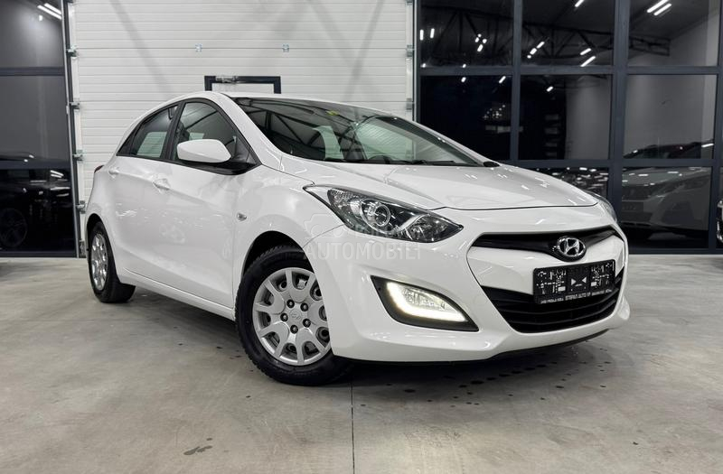 Hyundai i30 1.4B LED CH
