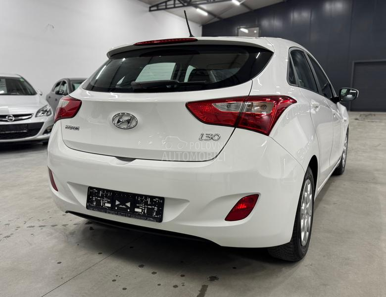 Hyundai i30 1.4B LED CH