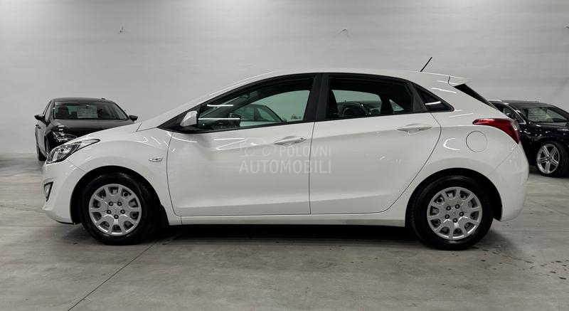 Hyundai i30 1.4B LED CH