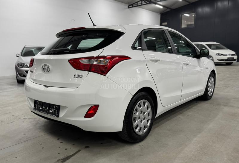 Hyundai i30 1.4B LED CH