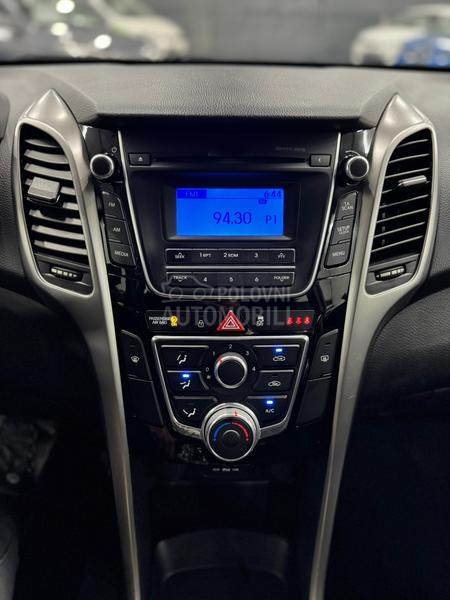 Hyundai i30 1.4B LED CH