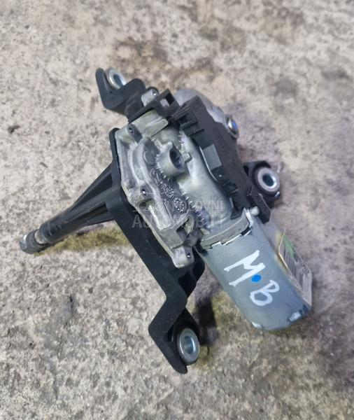 motor zadnjeg brisaca