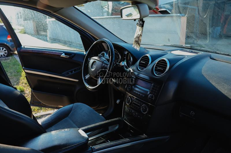 Mercedes Benz ML 320 