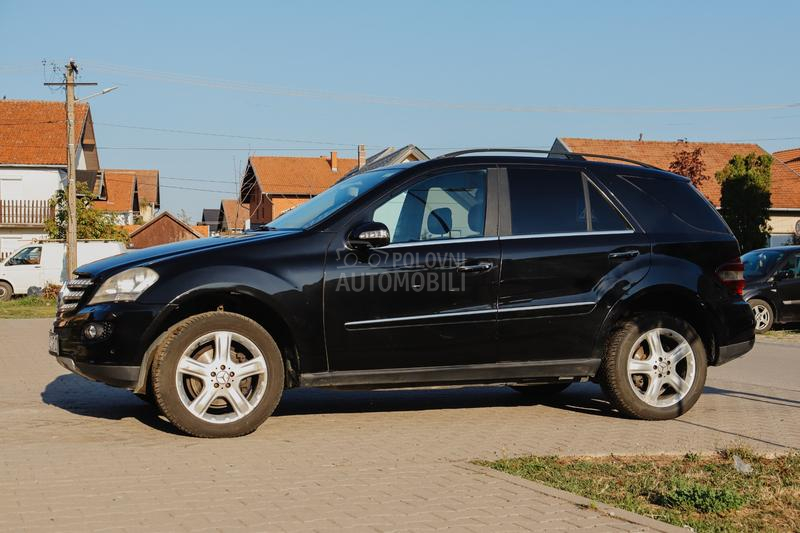 Mercedes Benz ML 320 
