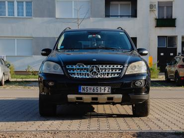 Mercedes Benz ML 320 