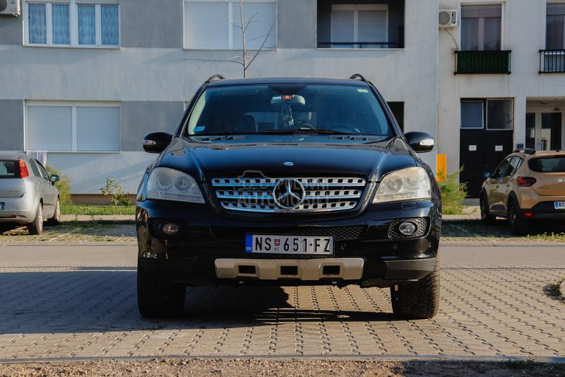 Mercedes Benz ML 320 