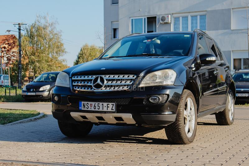 Mercedes Benz ML 320 
