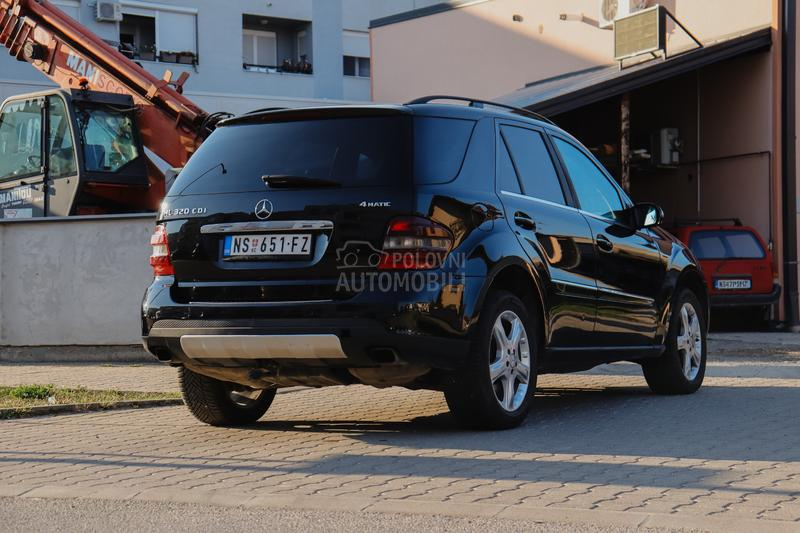 Mercedes Benz ML 320 