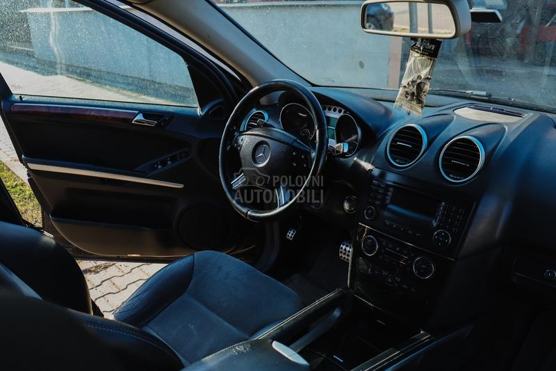 Mercedes Benz ML 320 