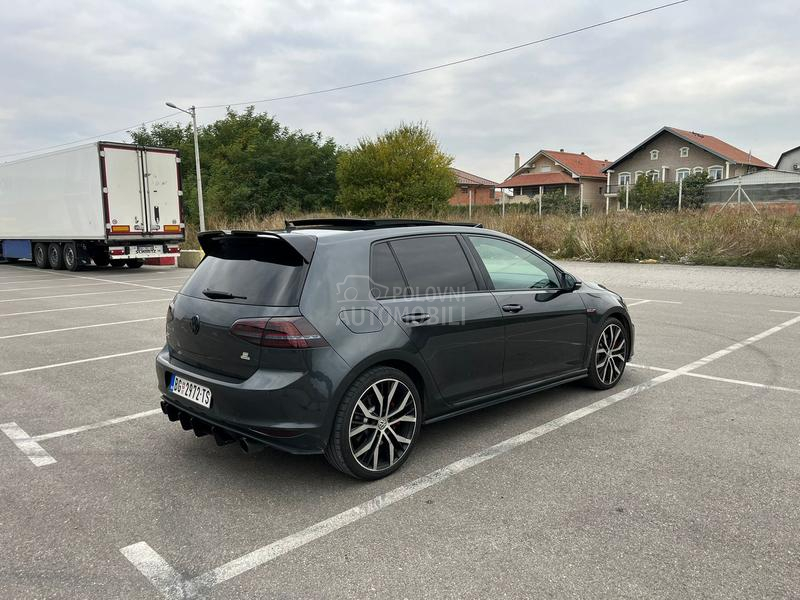 Volkswagen Golf 7 GTI