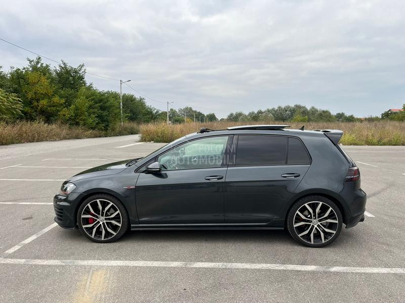 Volkswagen Golf 7 GTI