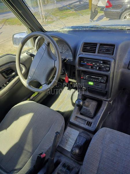 Suzuki Grand Vitara 2.5 v6