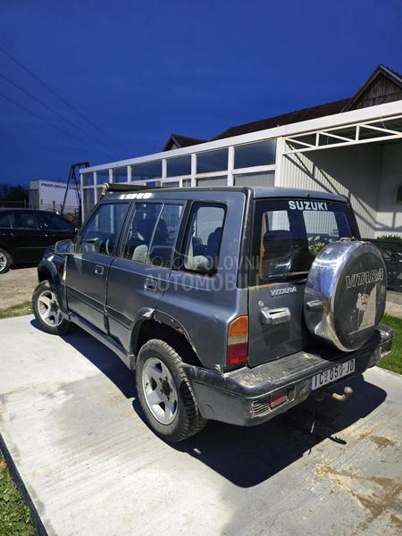Suzuki Grand Vitara 2.5 v6