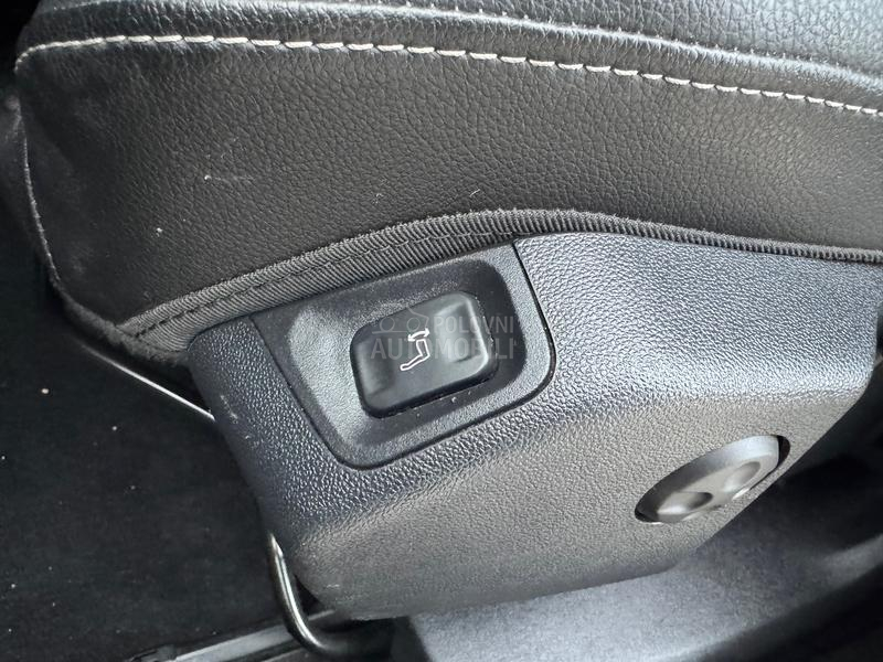 Opel Crossland X  LED