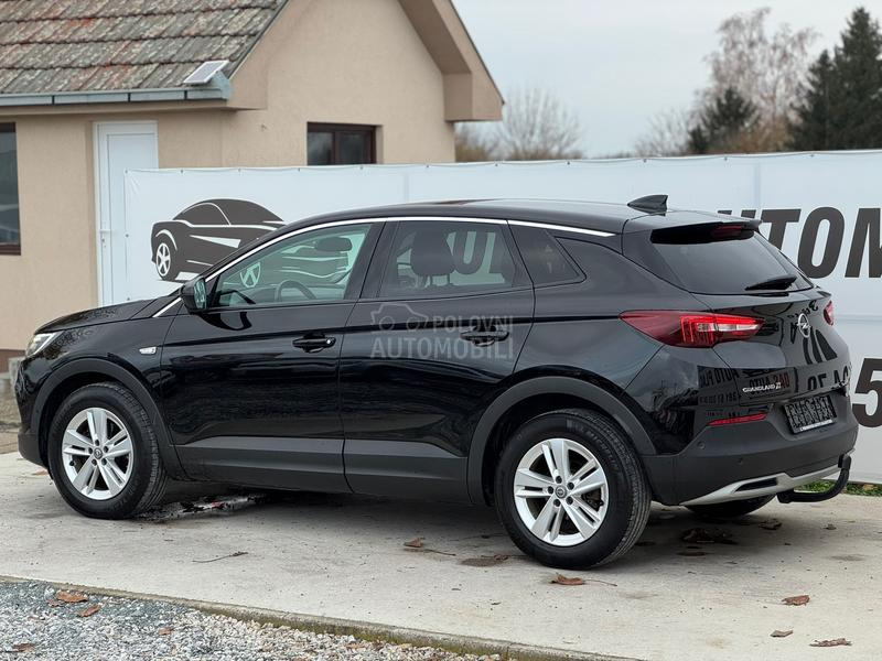 Opel Crossland X  LED