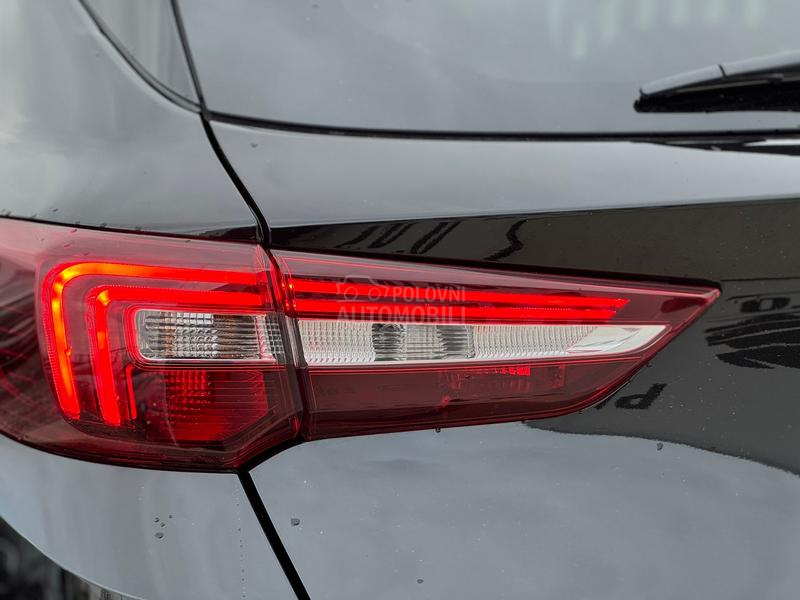 Opel Crossland X  LED