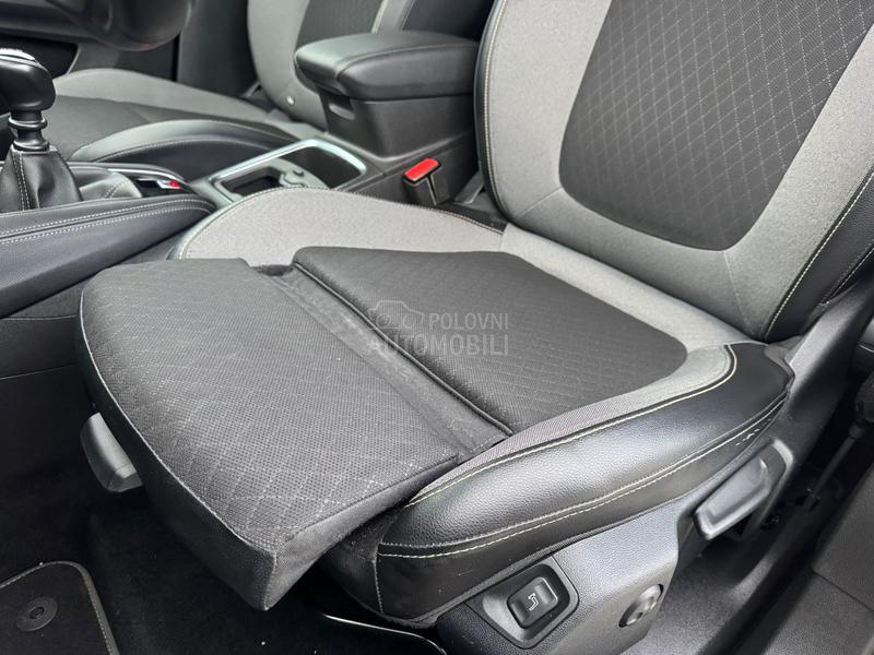 Opel Crossland X  LED