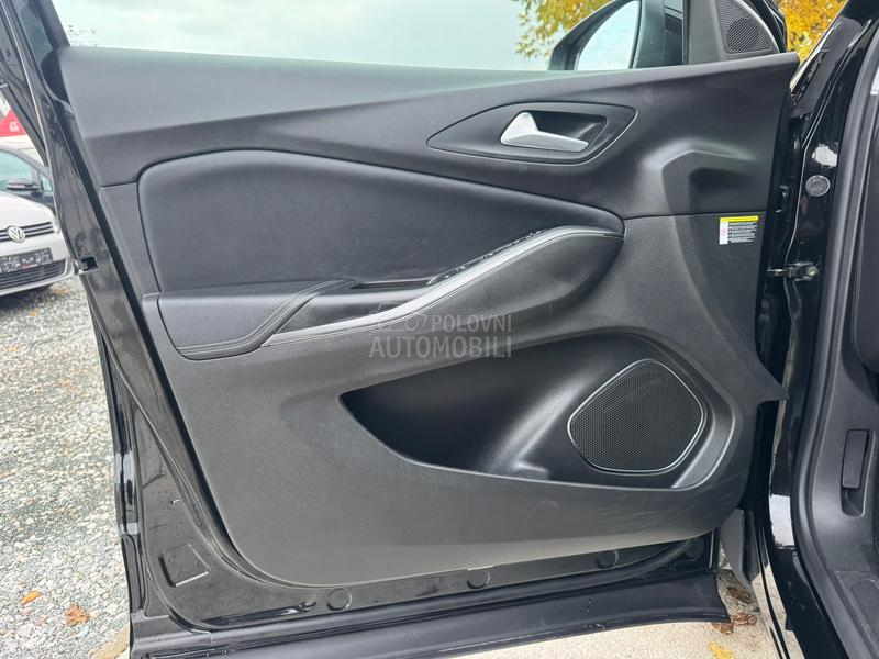 Opel Crossland X  LED