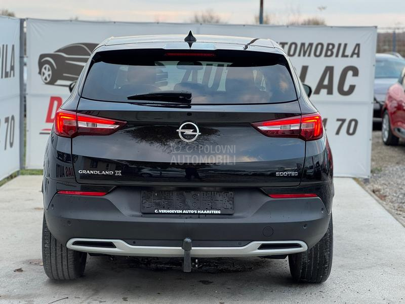 Opel Crossland X  LED