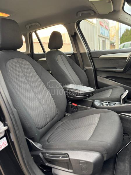 BMW X1 2.0D RESTY LED AUT