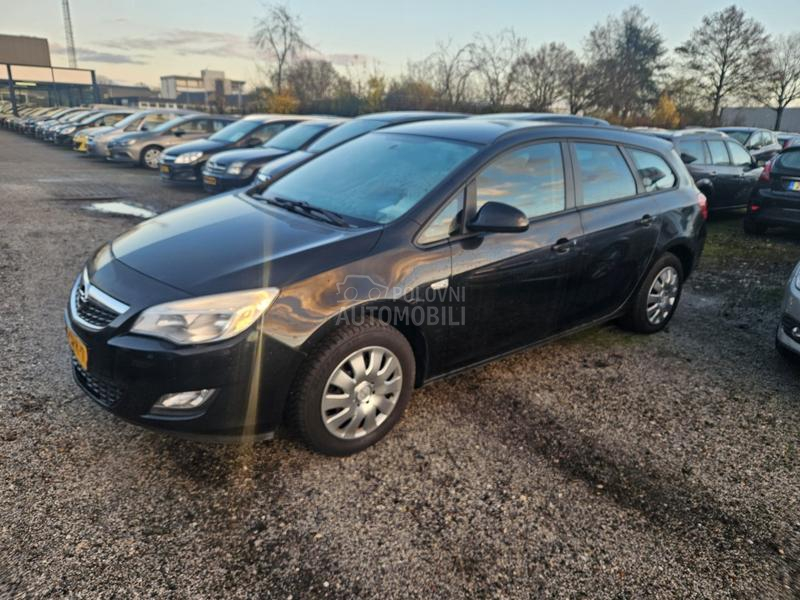 Opel Astra J 1.4 edition