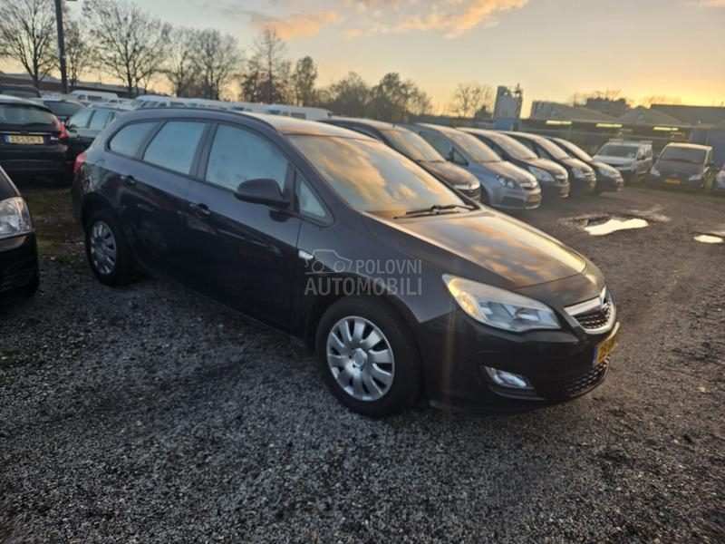 Opel Astra J 1.4 edition