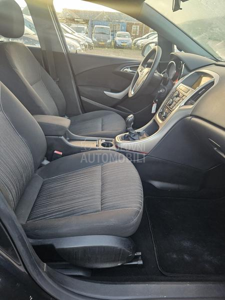 Opel Astra J 1.4 edition