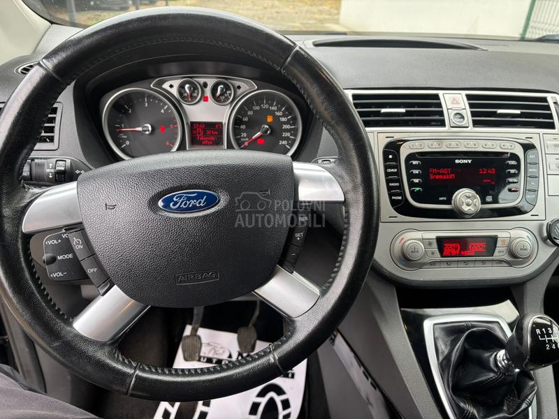 Ford Kuga Titanium Restal