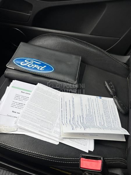 Ford Kuga Titanium Restal