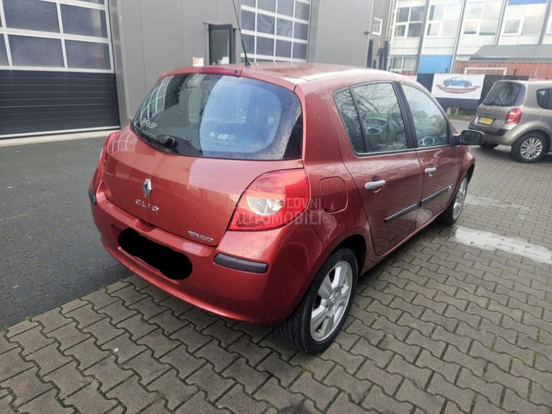 Renault Clio 1.6 16V
