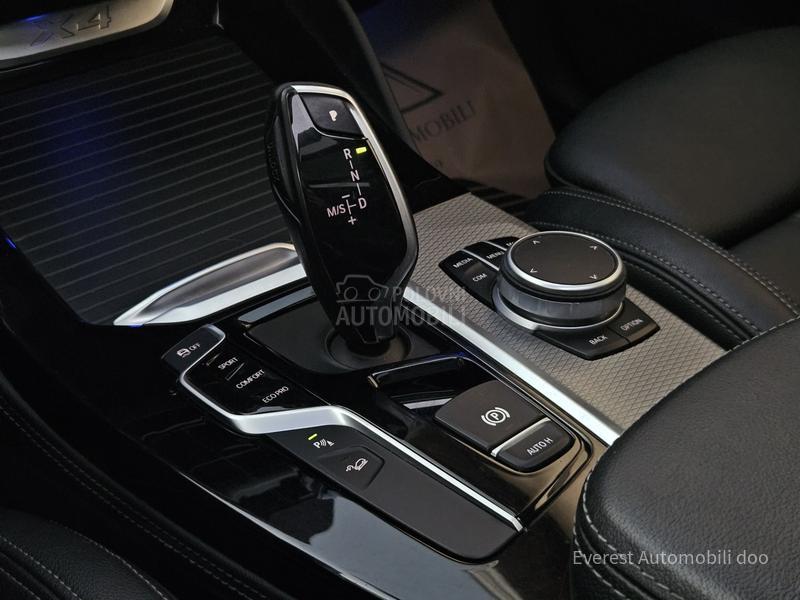 BMW X4 M/ X Drive/ PANO