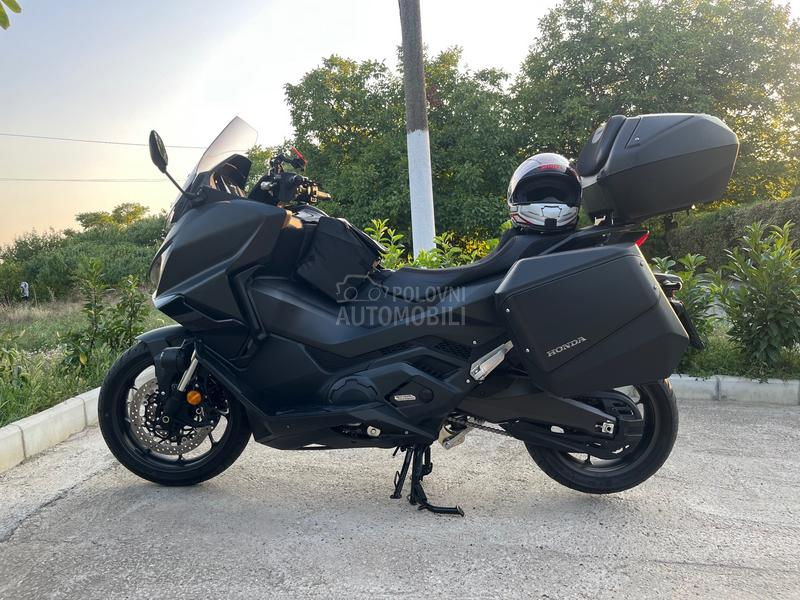Honda FORZA 750