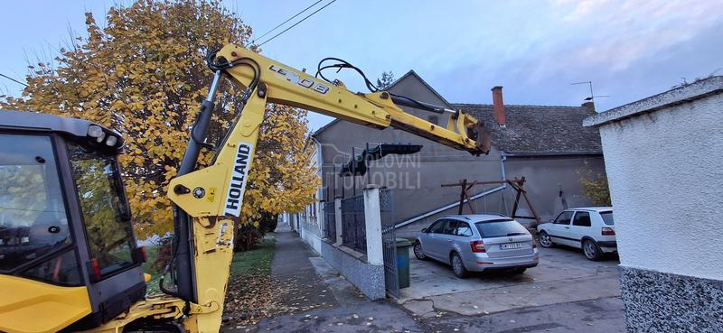 New Holland LB 110 B
